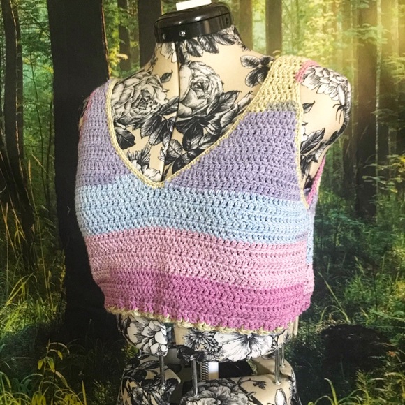 Handmade Crochet Crop Top - Picture 3 of 4